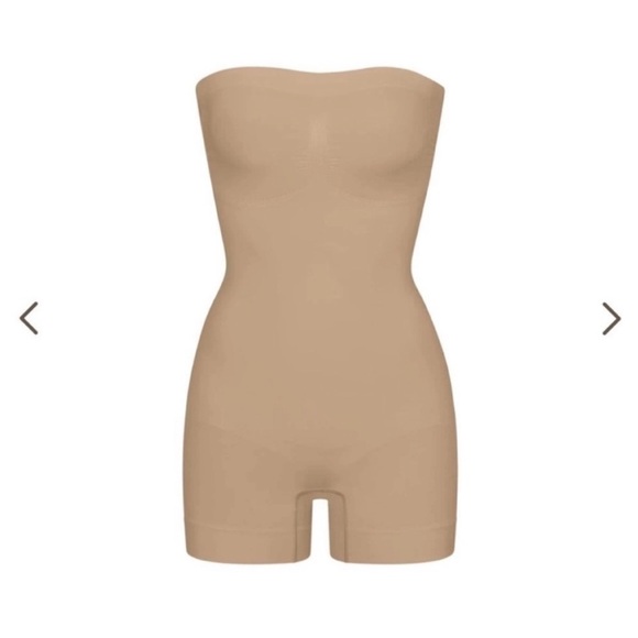 NWOT SKIMS SHAPEWEAR SEAMLESS SCULPT STRAPLESS SHORTIE BODYSUIT CLAY MEDIUM - Picture 1 of 4